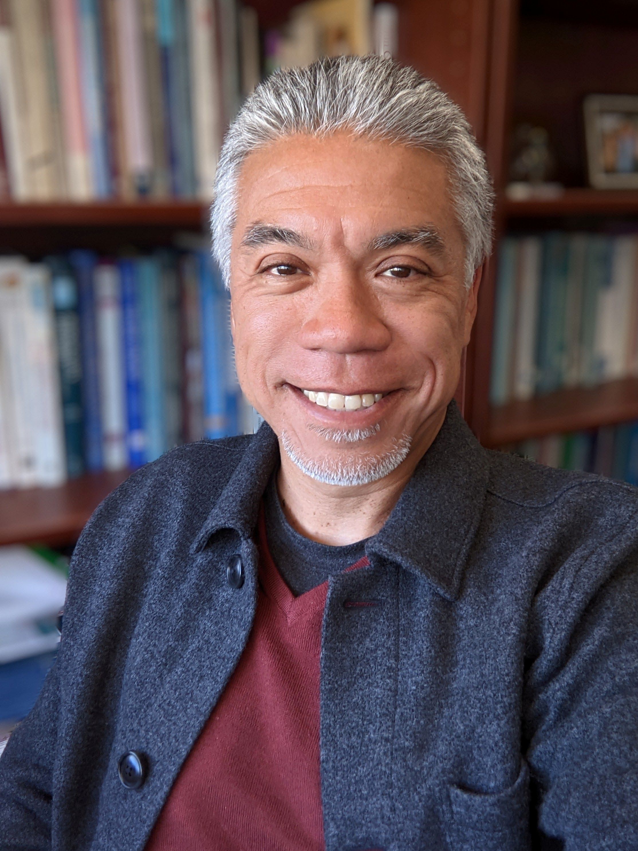 Mark Felton Headshot 2025